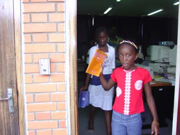 SeanceFormationNTIC_Enfts_EcoleBourgeons_05Avril06 014